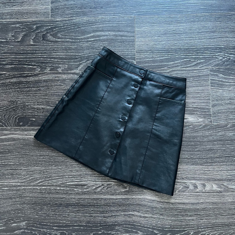 H&M Vegan Leather Button-up Skirt
